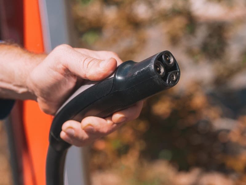 Types of EV Chargers: Level 1 vs 2 vs 3